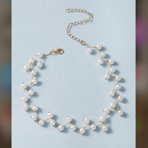 Gold Pearl Design Chocker Necklace - Picture 2 of 3